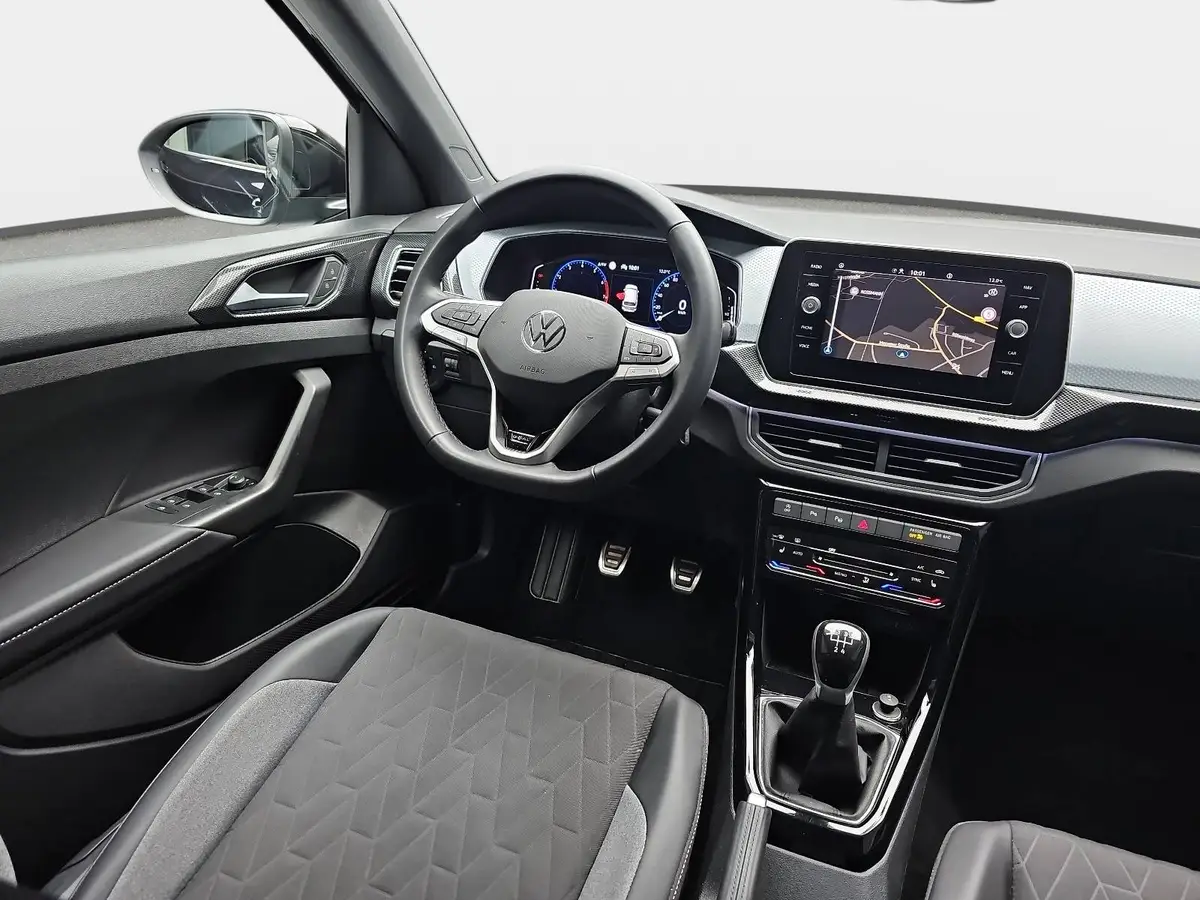 VW T-CROSS 1.0 TSI GOAL NAVI LED KLIMAAUTO ACC P-ASSIST WINTE