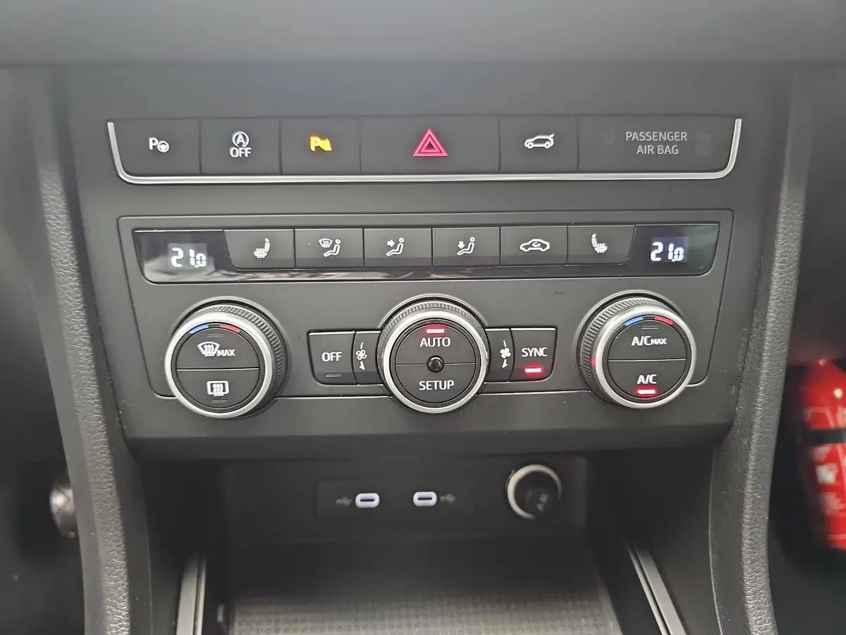 SEAT ATECA 1.0 TSI STYLE LED GRA WINTER AHK DAB