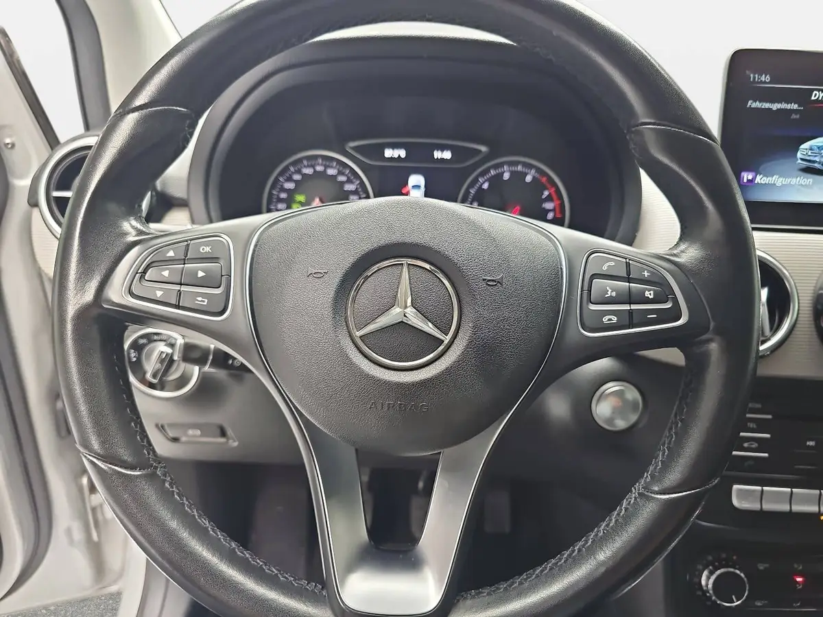 MERCEDES-BENZ B 180 STYLE GRA WINTER AHK