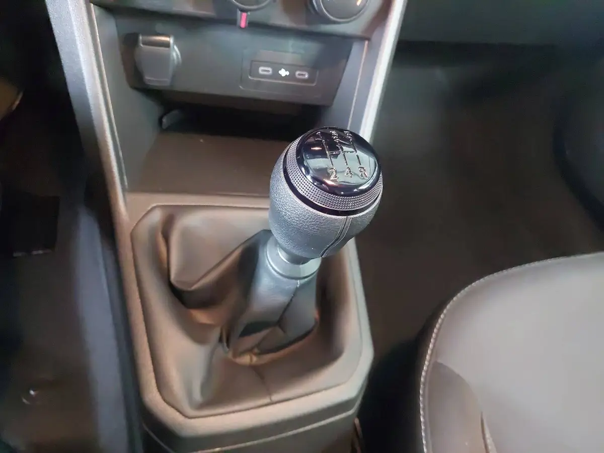 DACIA SANDERO 1.0 SCE 65 EU6E ESSENTIAL LED GRA ALLWETTER
