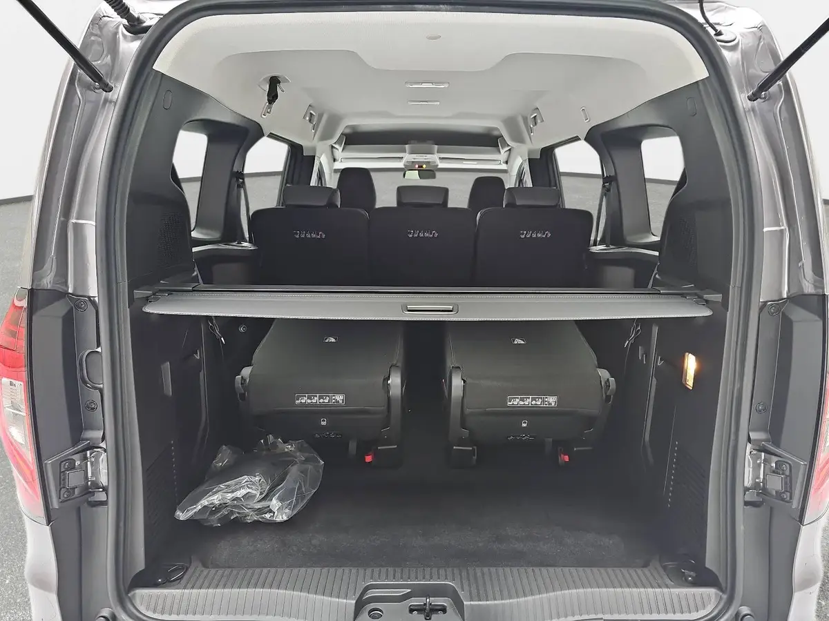 NISSAN TOWNSTAR KOMBI 1.3 DIG-T L2 2.3T TEKNA 7-SITZER