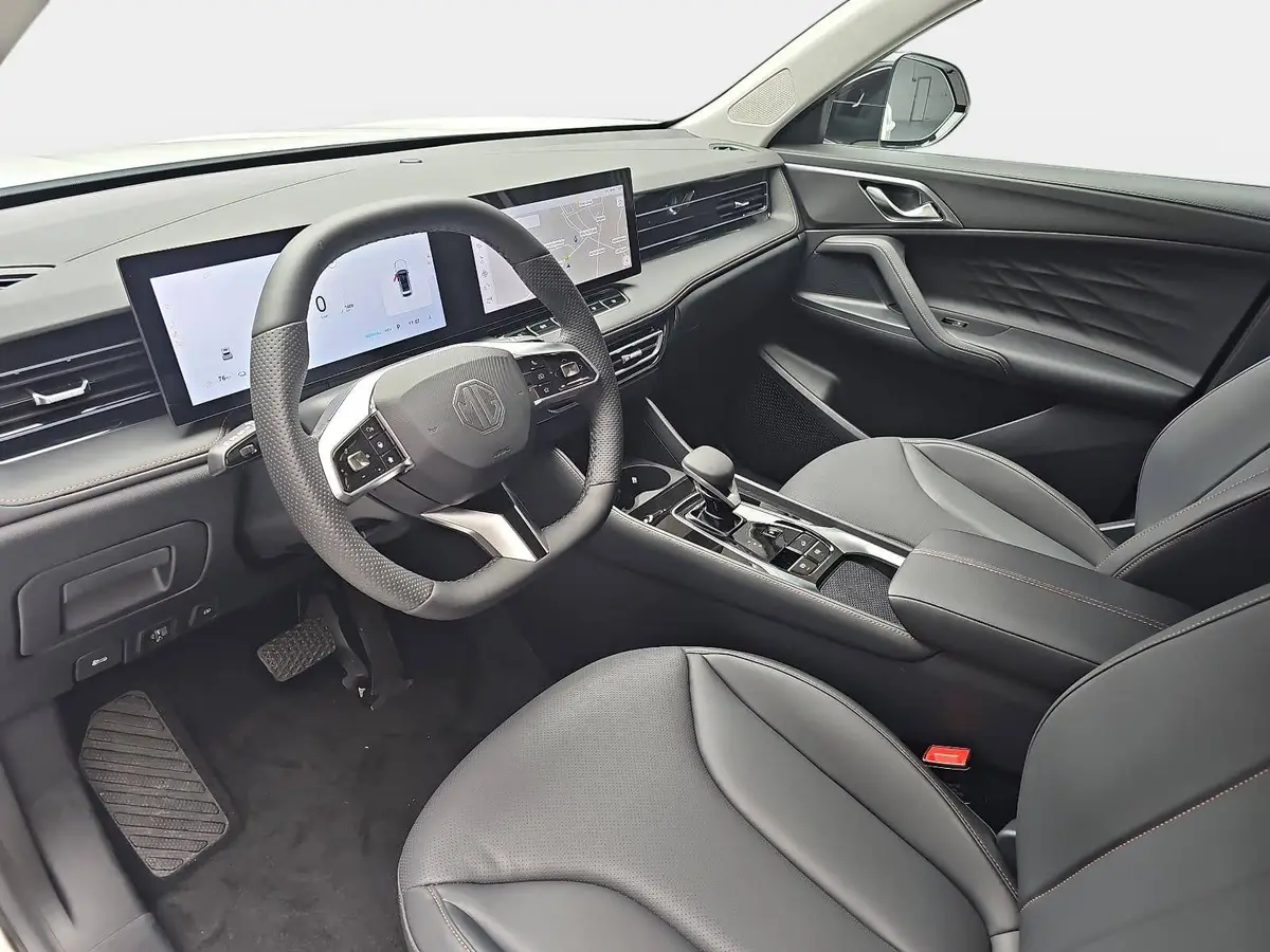 MG HS 1.5 PLUG-IN-HYBRID MY25.5 LUXURY LEDER 360-GRAD-KAMERA 19-ZOLL-LM