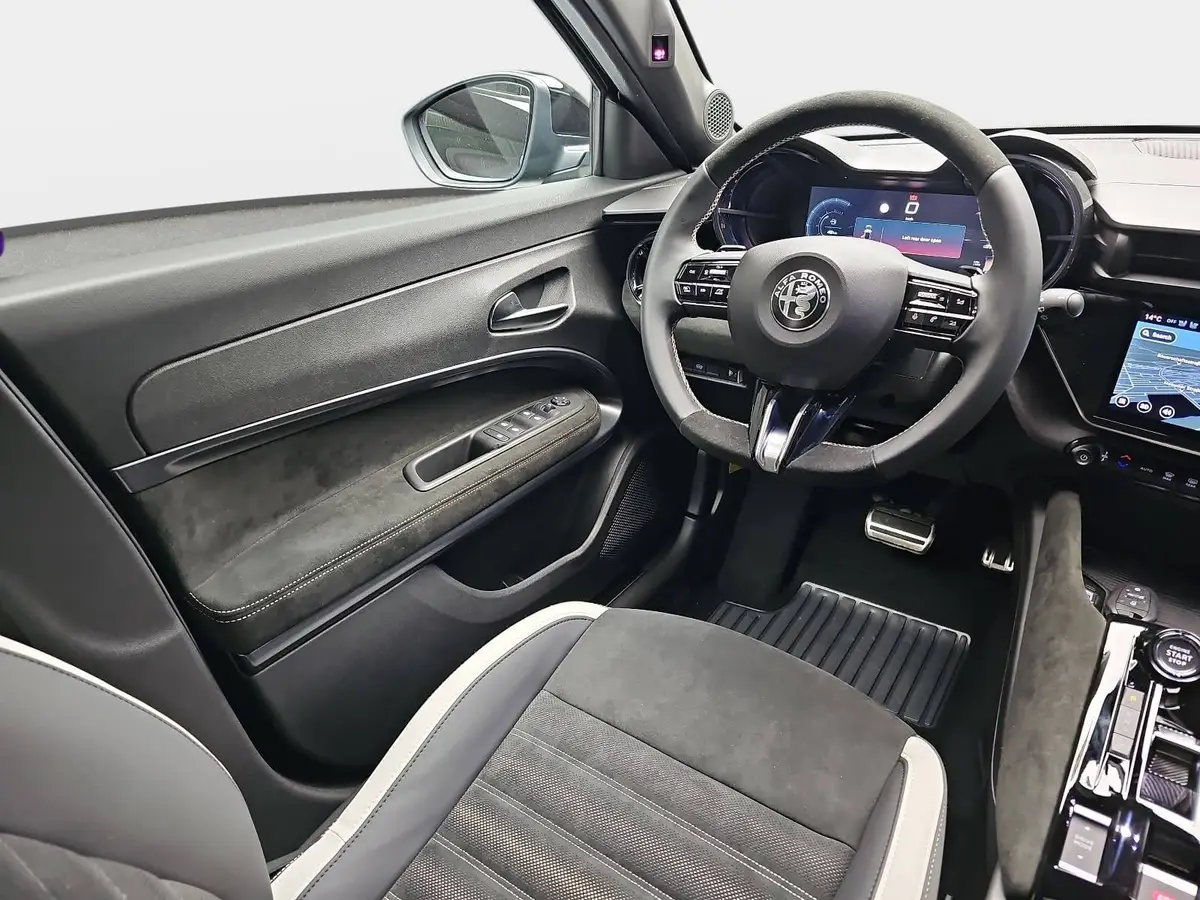 ALFA ROMEO JUNIOR IBRIDA Q4 1.2 VGT 48V-HYBRID 21KW SPORT SPECIALE