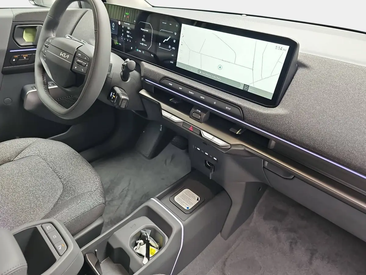 KIA EV2 42.2 KWH EARTH MJ27 WINTER-CONNECT TECHNOLOGY DRIVEWISE-PARK DESIGN