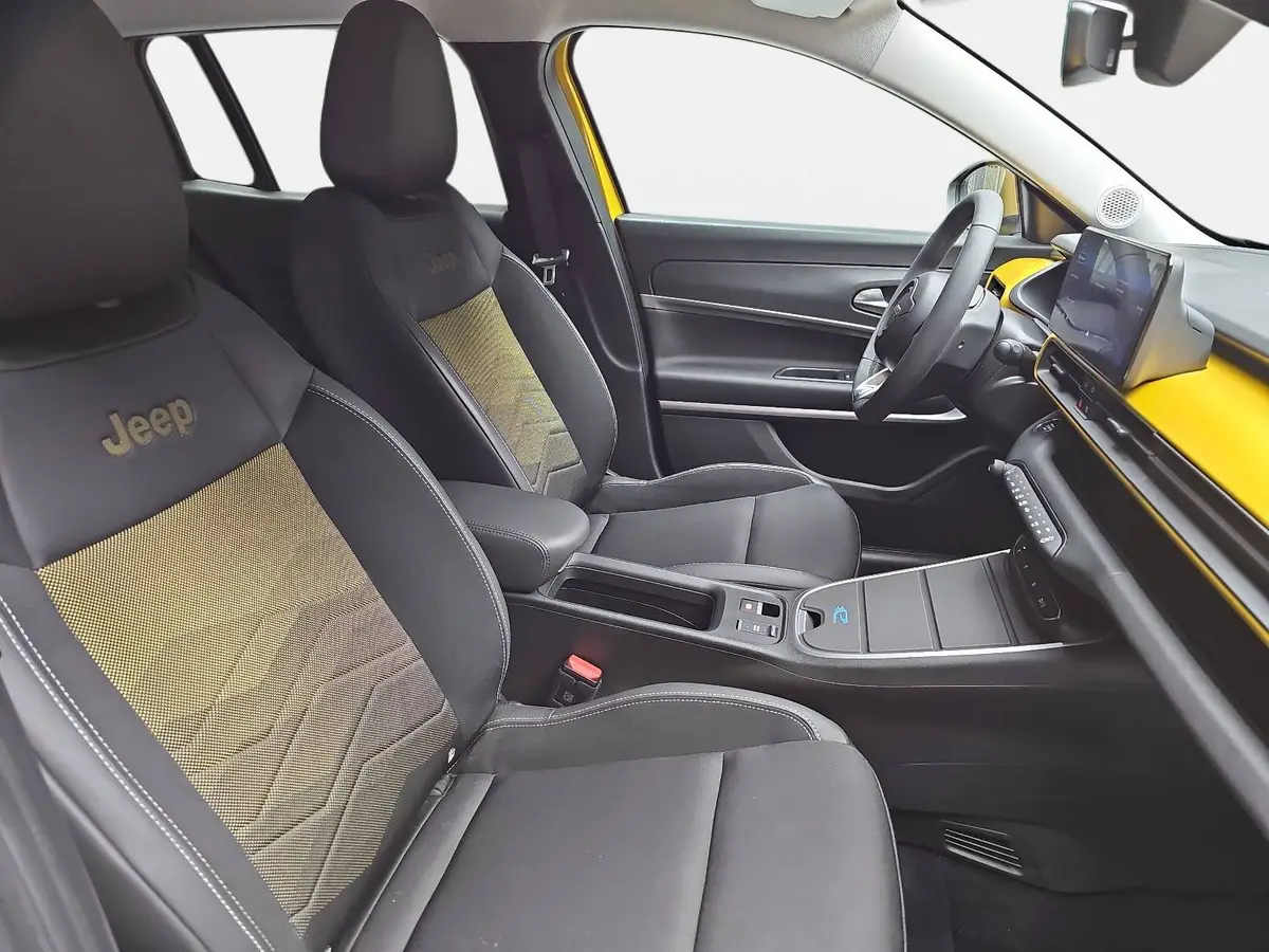 JEEP AVENGER ELEKTRO SUMMIT NAVI