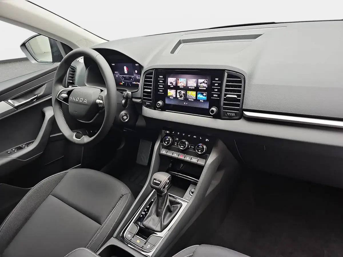 SKODA KAROQ 1.5 TSI DSG 130 JAHRE LED KLIMAAUTO WINTER SICHT K