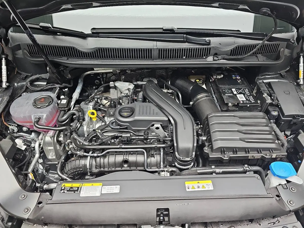 VW TOURAN 1.5 TSI DSG COMFORTLINE NAVI LED ACC WINTER KAMERA