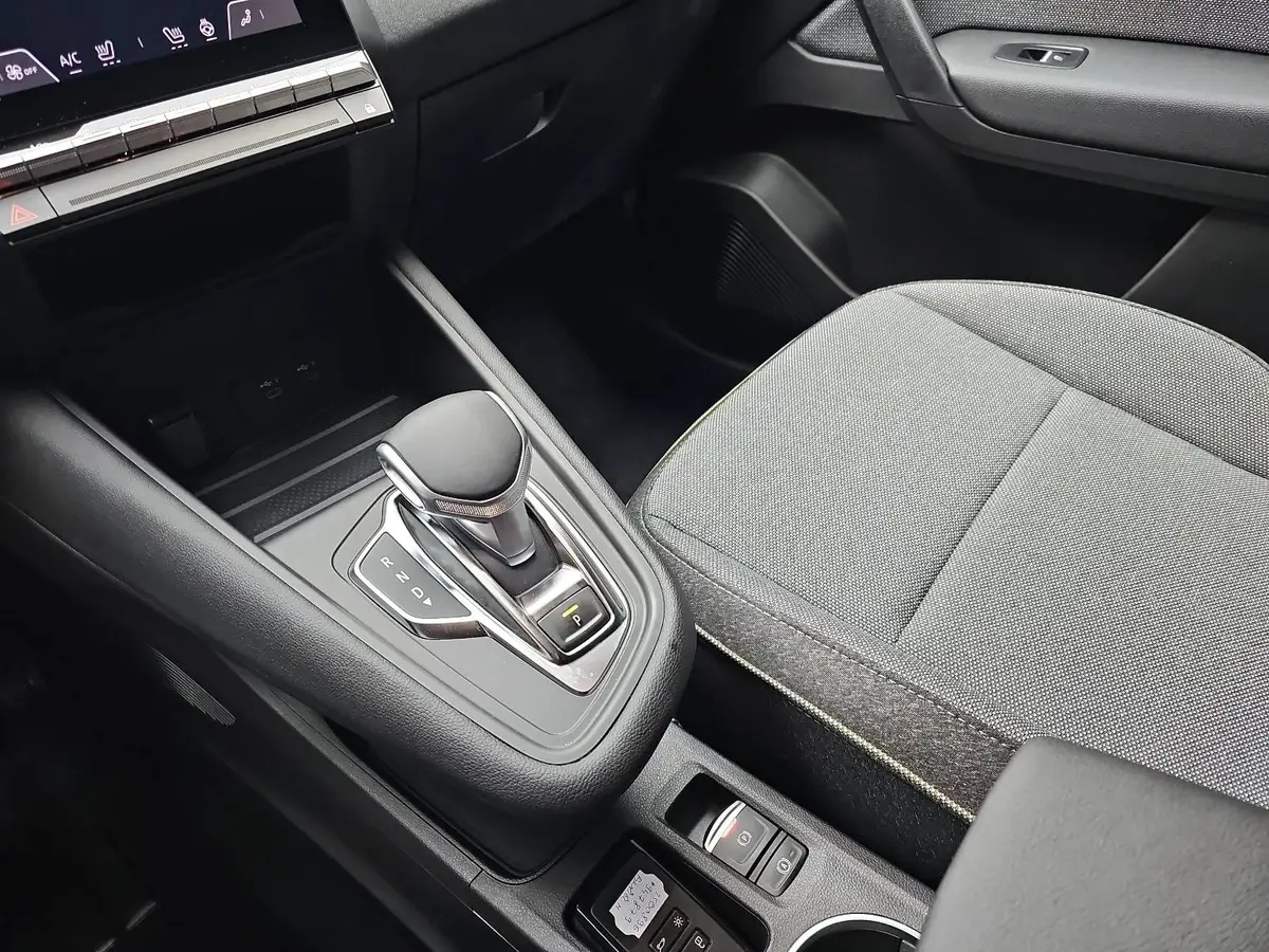 RENAULT CAPTUR II 1.3 TCE 160 EDC TECHNO LED KLIMA DAB KAMERA LM1