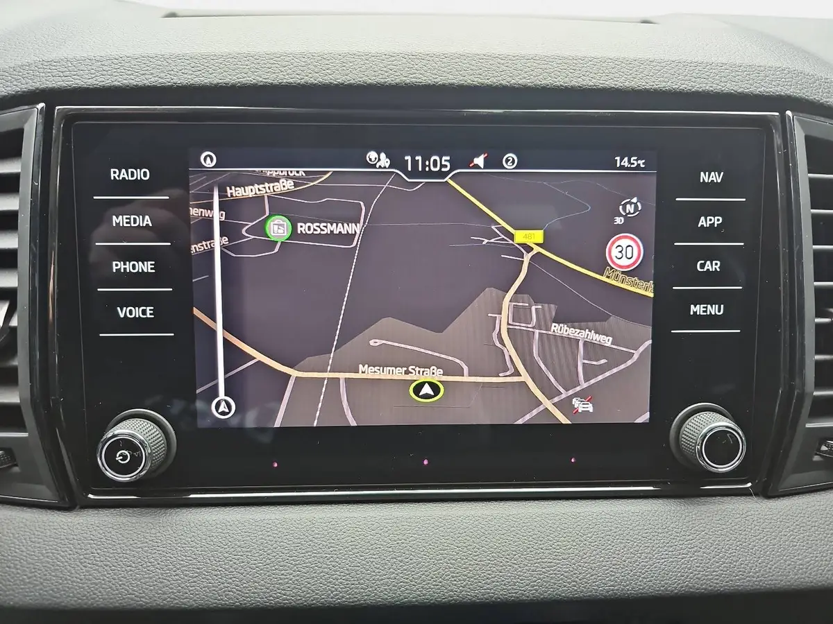 SKODA KAROQ 1.5 TSI DSG SELECTION NAVI LED ACC WINTER KAMERA A