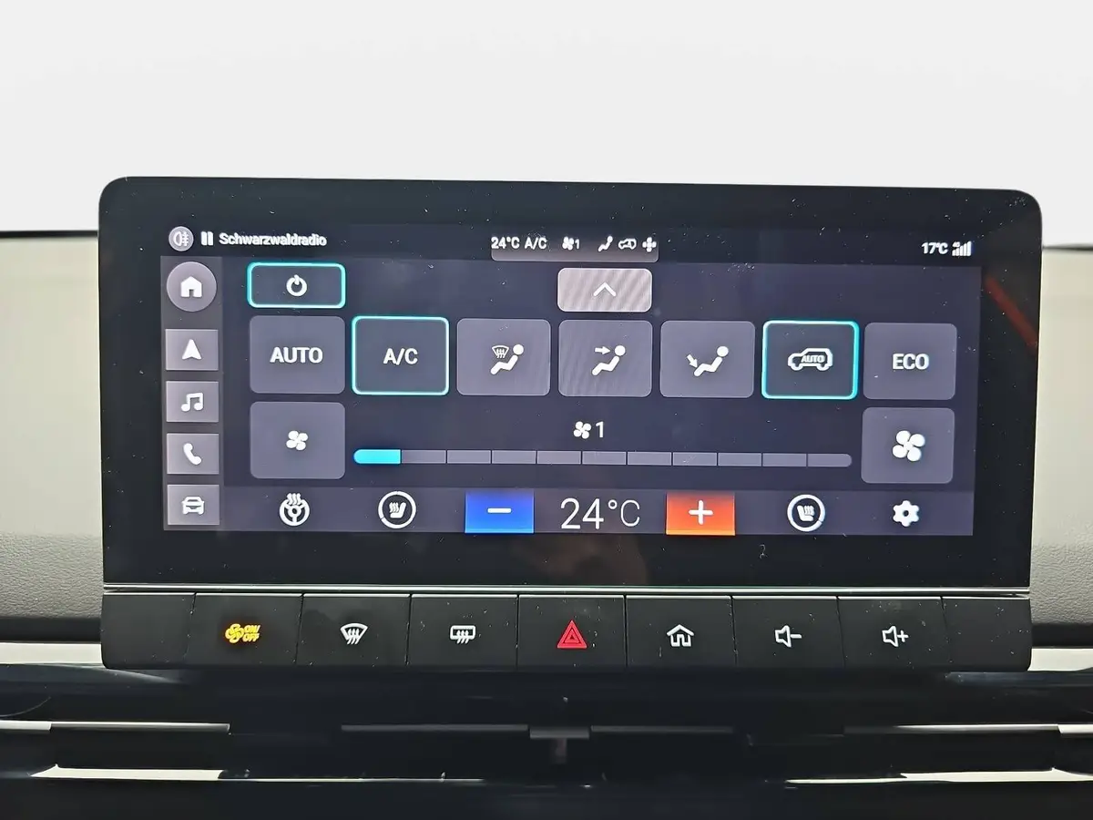 MG MG4 AUTO. 64KWH LUXURY LED KLIMAUTO WINTER