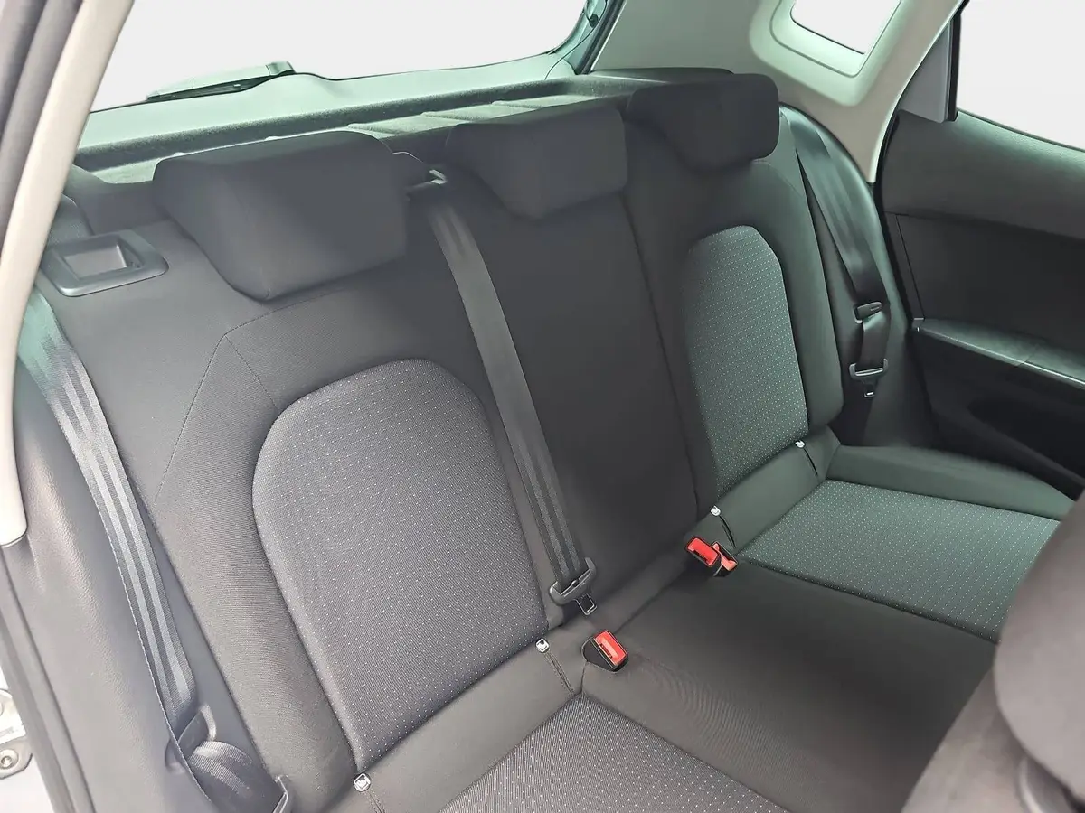 SEAT ARONA 1.0 TSI STYLE LED GRA DAB LM