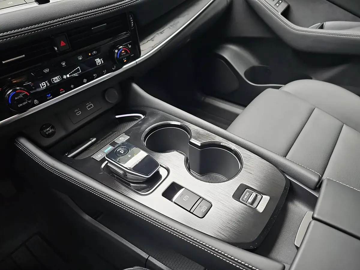 NISSAN X-TRAIL 1.5 VC-T E-POWER AUTO. TEKNA PANORAMA BOSE LM20