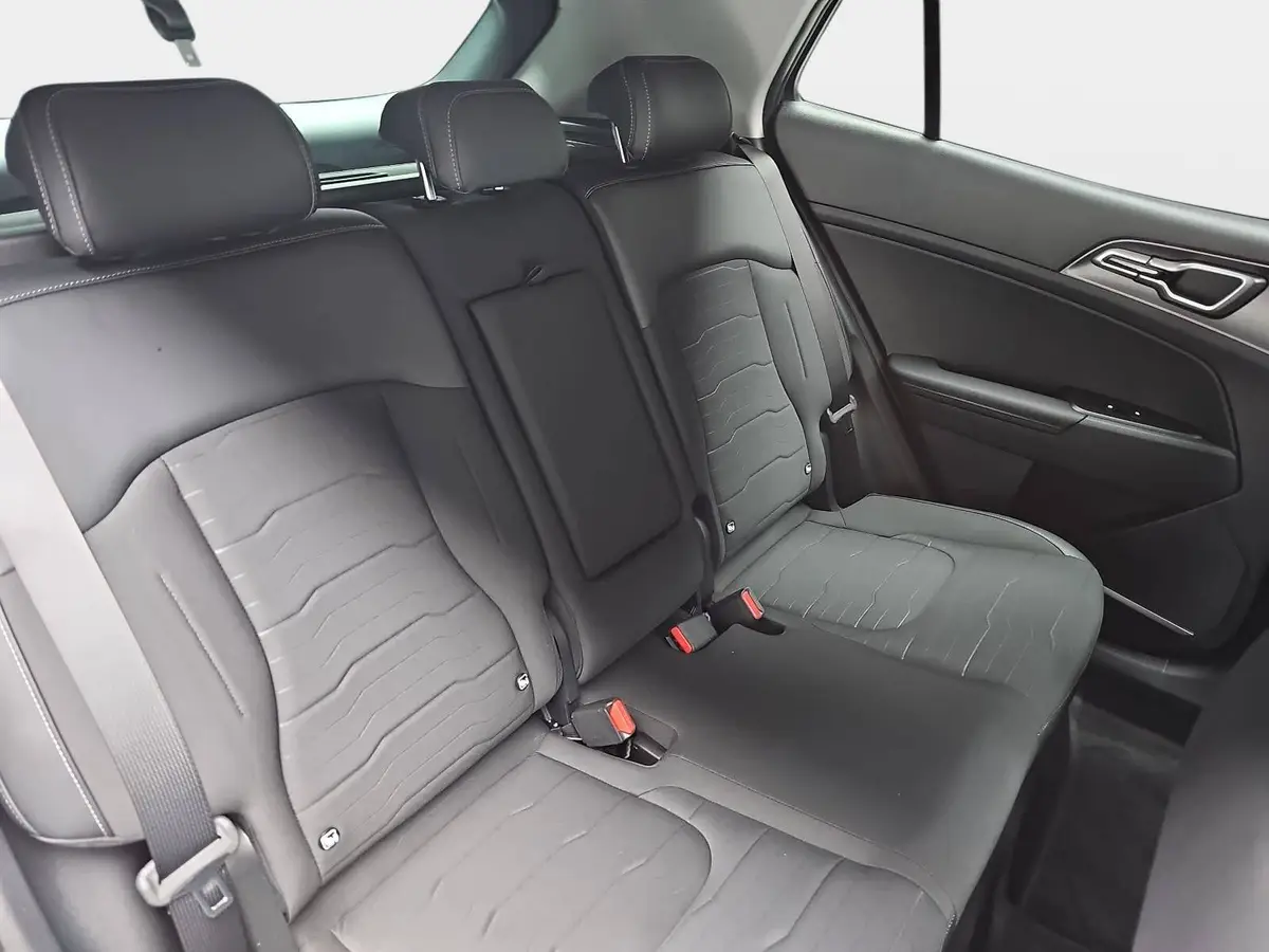 KIA SPORTAGE 1.6 T-GDI 150 2WD DCT SPIRIT MJ26 GLASDACH DRIVEWISE SOUND