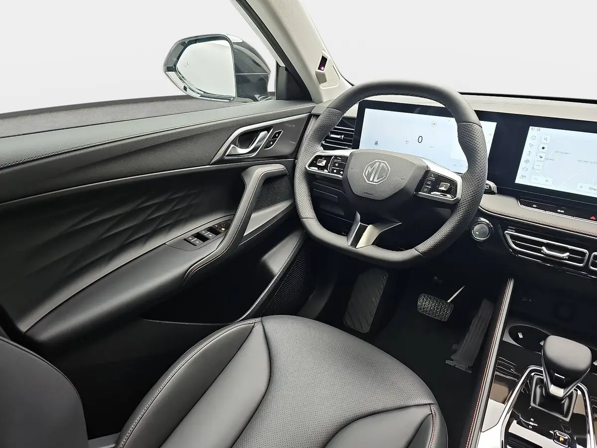 MG HS 1.5 HYBRID+ MY25.5 LUXURY LEDER 360-GRAD-KAMERA 19-ZOLL-LM
