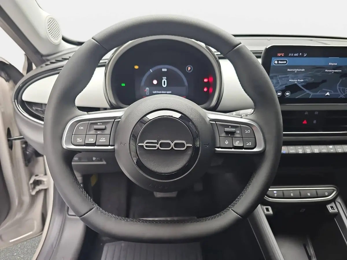 FIAT 600 1.2 T3 HYBRID DCT BUSINESS EDITION MJ26 ALLWETTERREIFEN