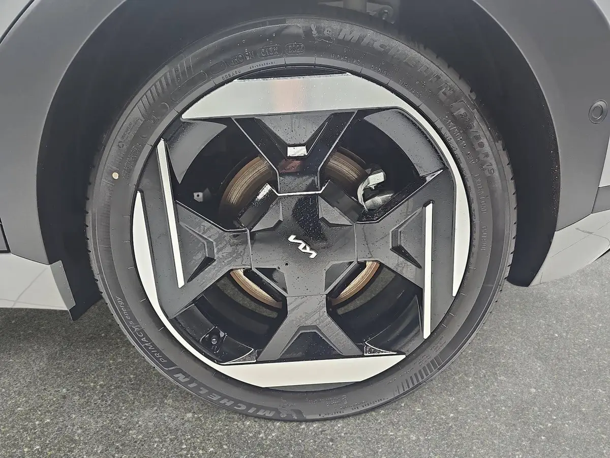 KIA EV4 81.4 KWH EARTH MJ26 UPGRADE TECHNOLOGY WINTER DWP DESIGN SOUND GLASD.