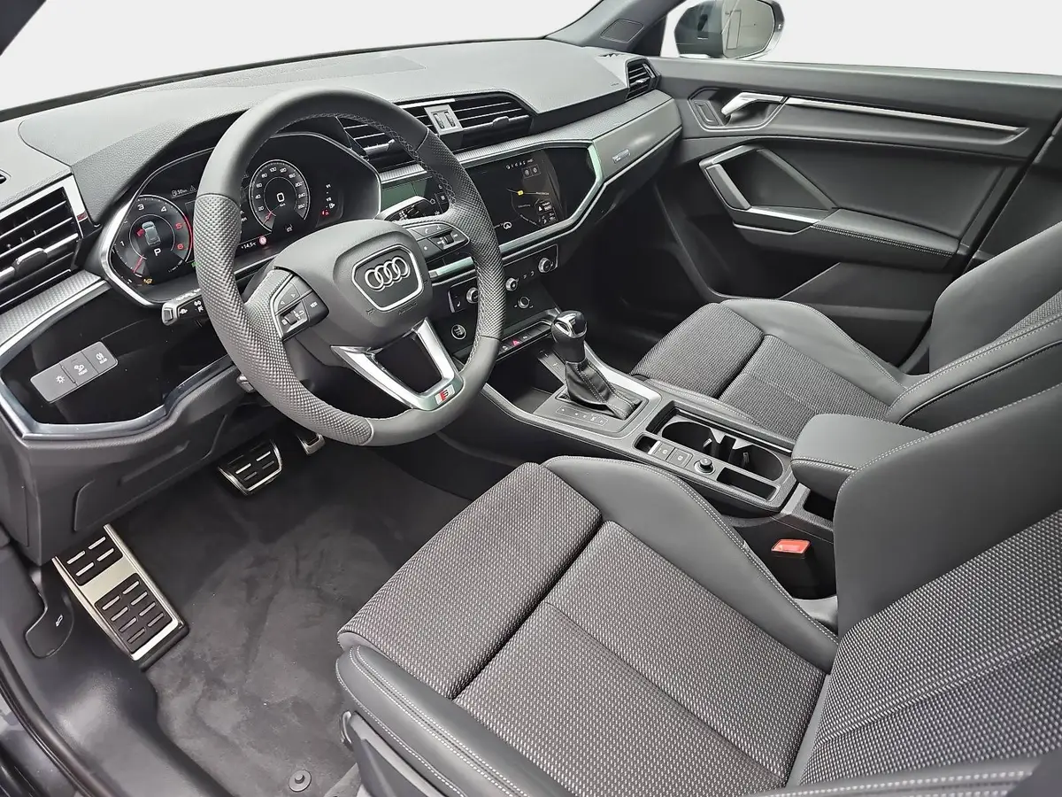 AUDI Q3 35 TDI S-TRONIC S LINE NAVI LED PANO ACC BLACK+ KA
