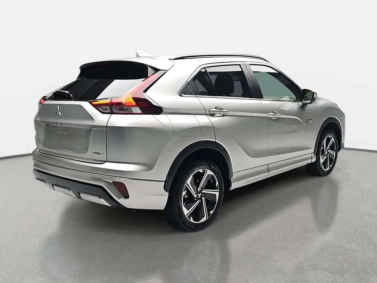 MITSUBISHI ECLIPSE CROSS 2.4 MIVEC PHEV CVT SELECT NAVI LED STANDH. 360° LM