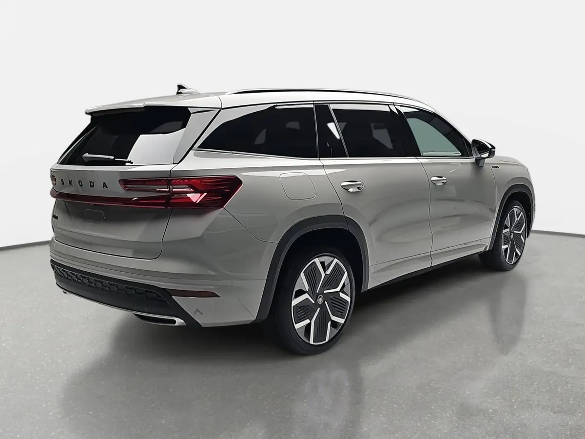 SKODA KODIAQ 1.5 DSG SPORTLINE NAVI LED ACC WINTER KAMERA AHK L