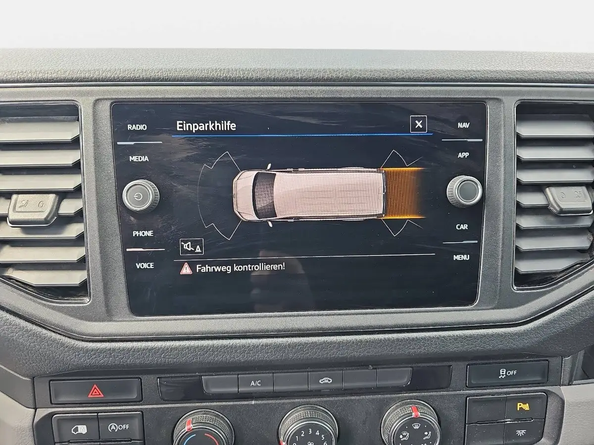 VW CRAFTER 35 TDI L4H3 FWD NAVI KLIMA 3-SITZER PDC AHK