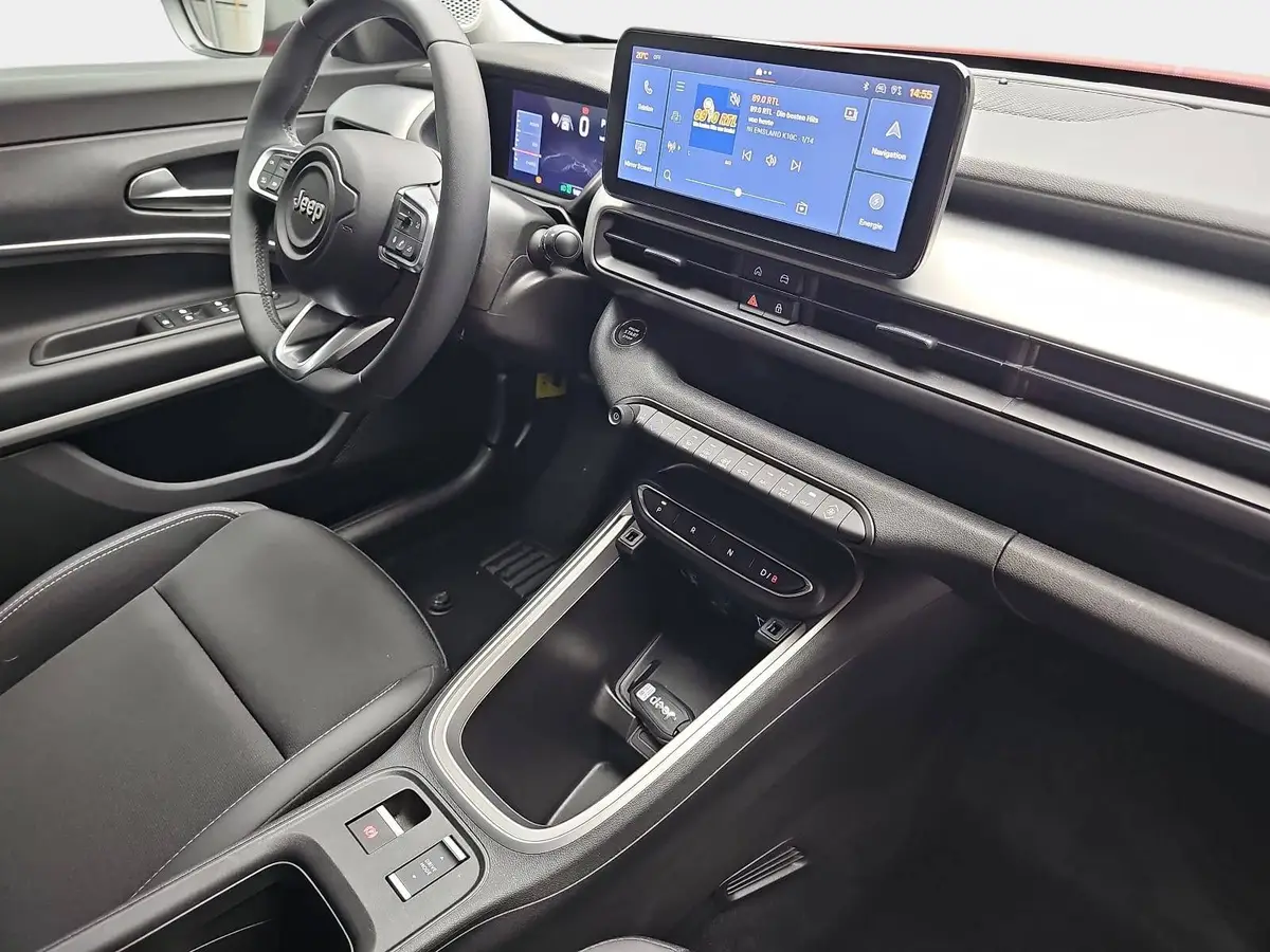 JEEP AVENGER AUTO. 51KWH ALTITUDE LED ACC KAMERA
