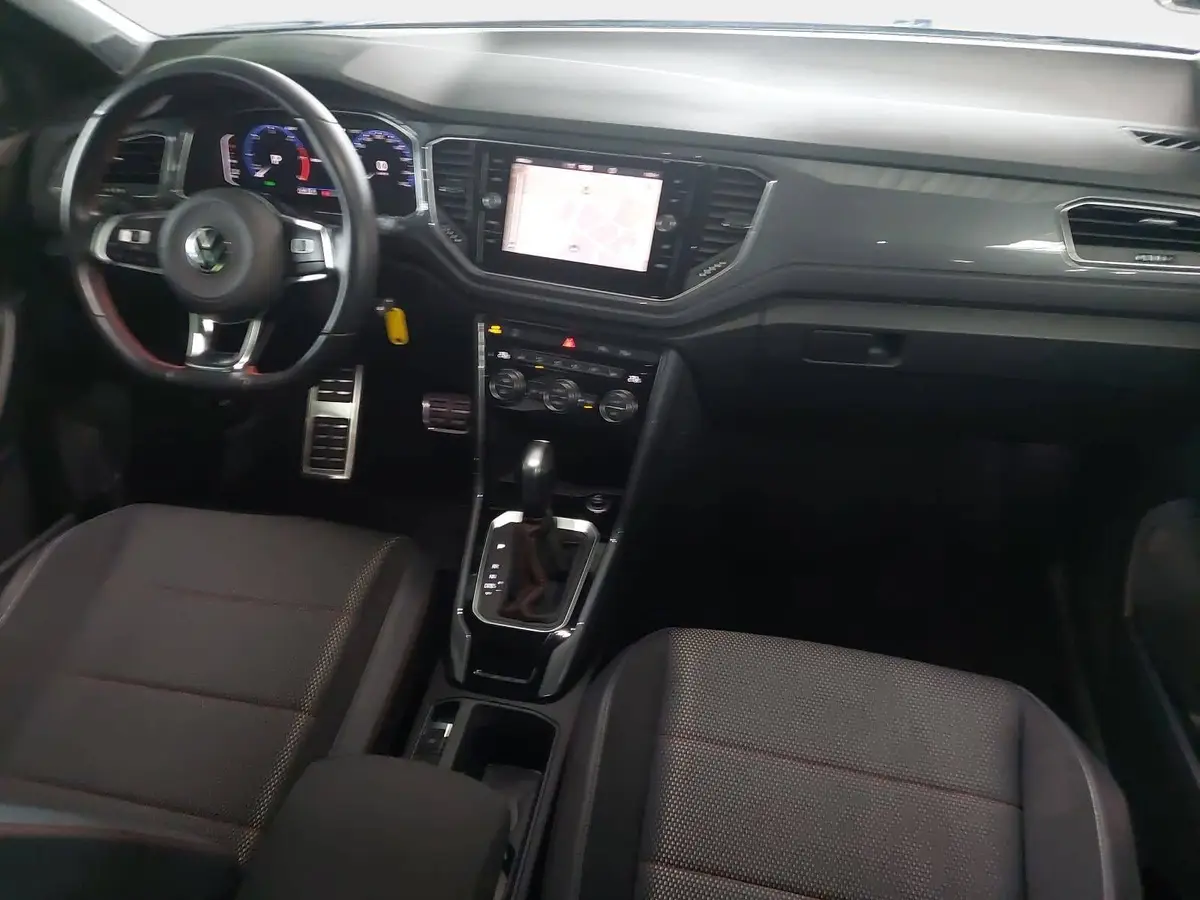 VW T-ROC 2.0 TDI DSG SPORT NAVI ACC AHK PANO LM17