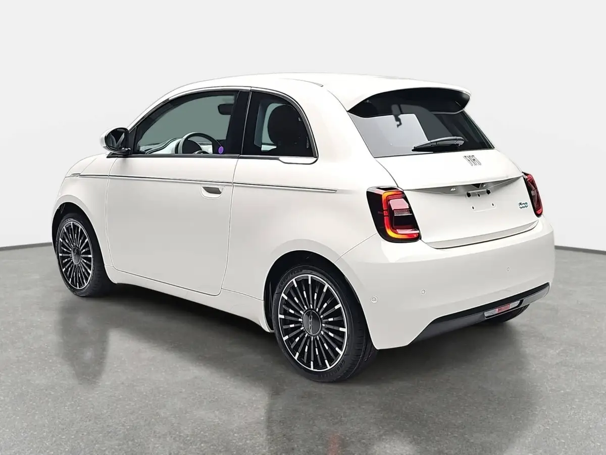 FIAT 500E ELEKTRO 42 KWH LA PRIMA