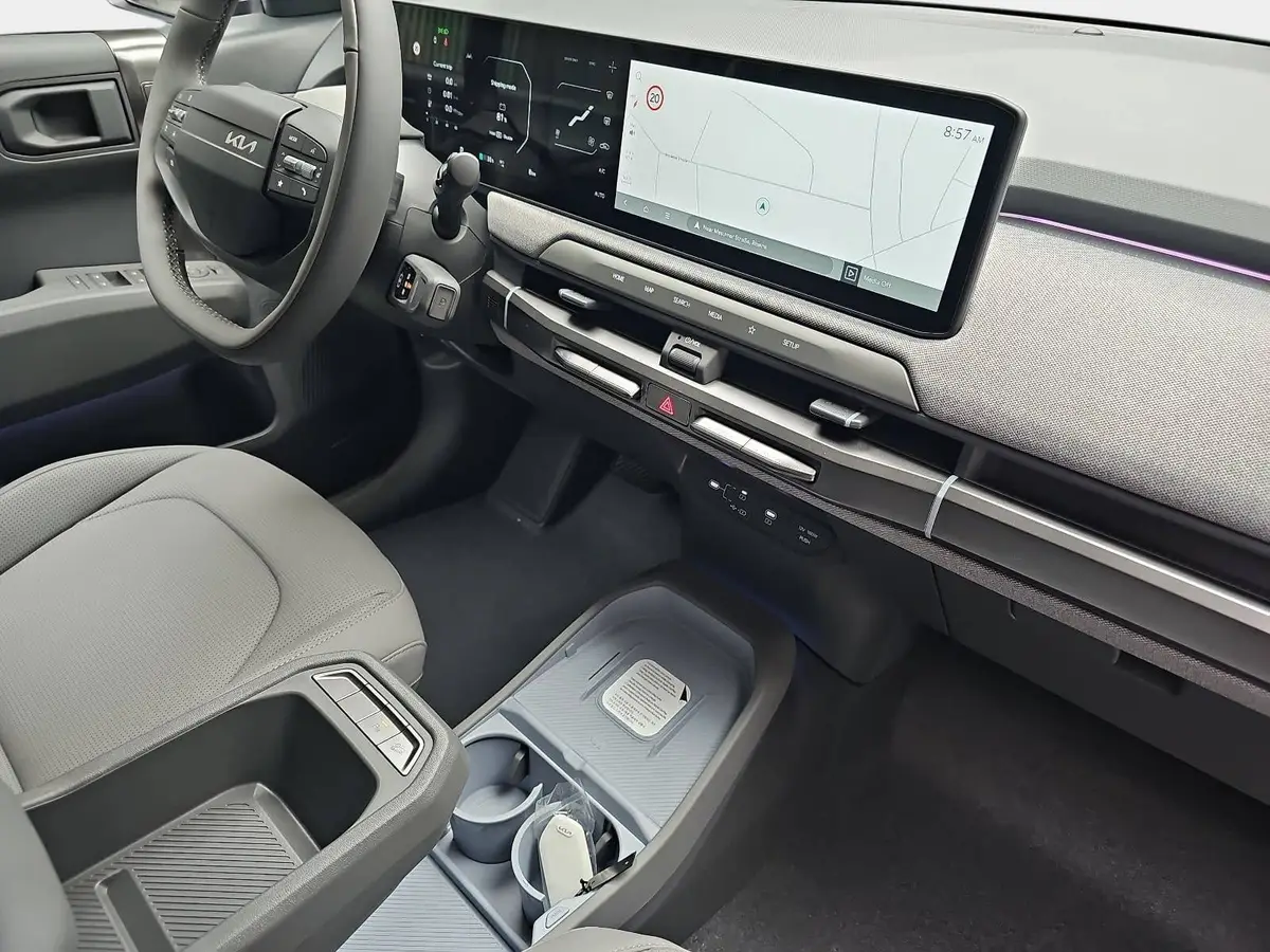 KIA EV3 81.4 KWH EARTH MJ26 WINTER BUSIN. UPGRADE DRIVEWISE-PARK DESIGN SOUND