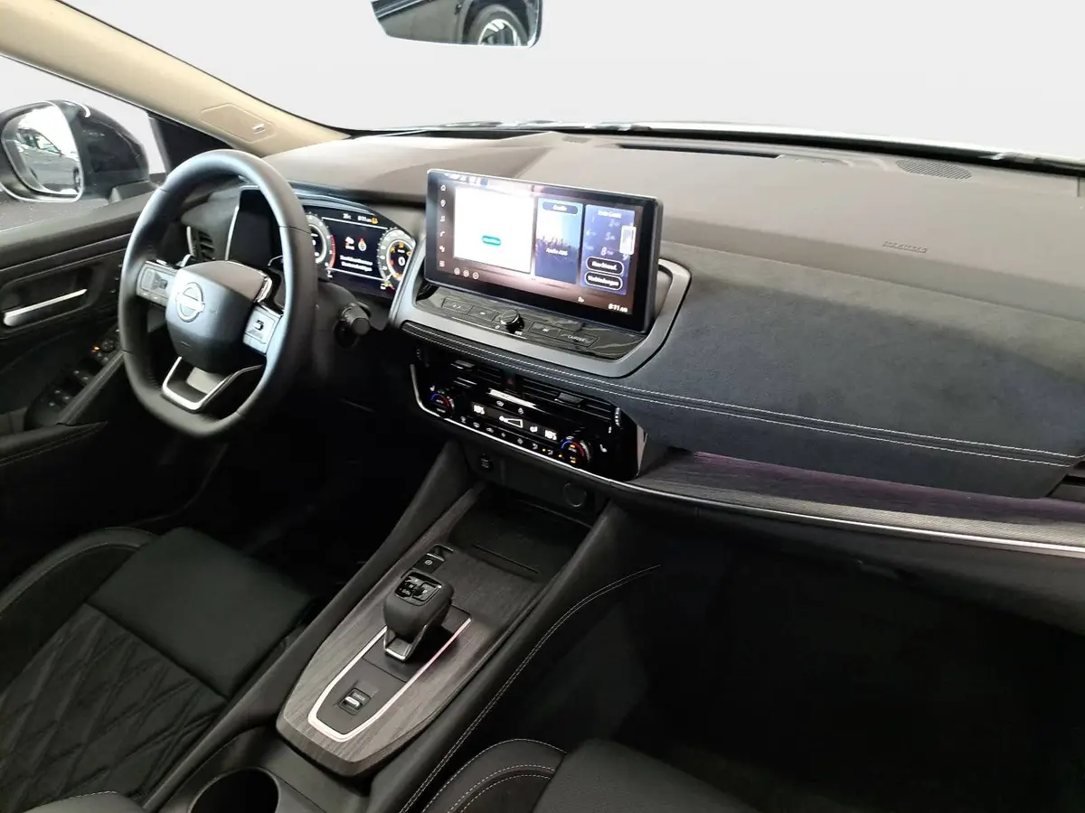 NISSAN QASHQAI 1.3 DIG-T MHEV AUTO. MJ27 TEKNA PREMIUM PAKET 2-FARBEN