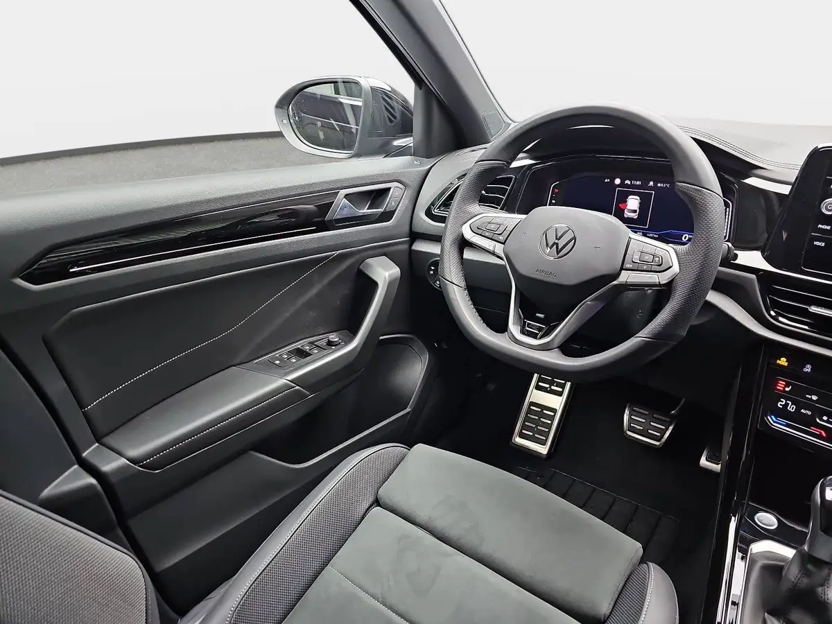 VW T-ROC 1.5 TSI DSG R-LINE NAVI KLIMA LED KAMERA WINTER AH