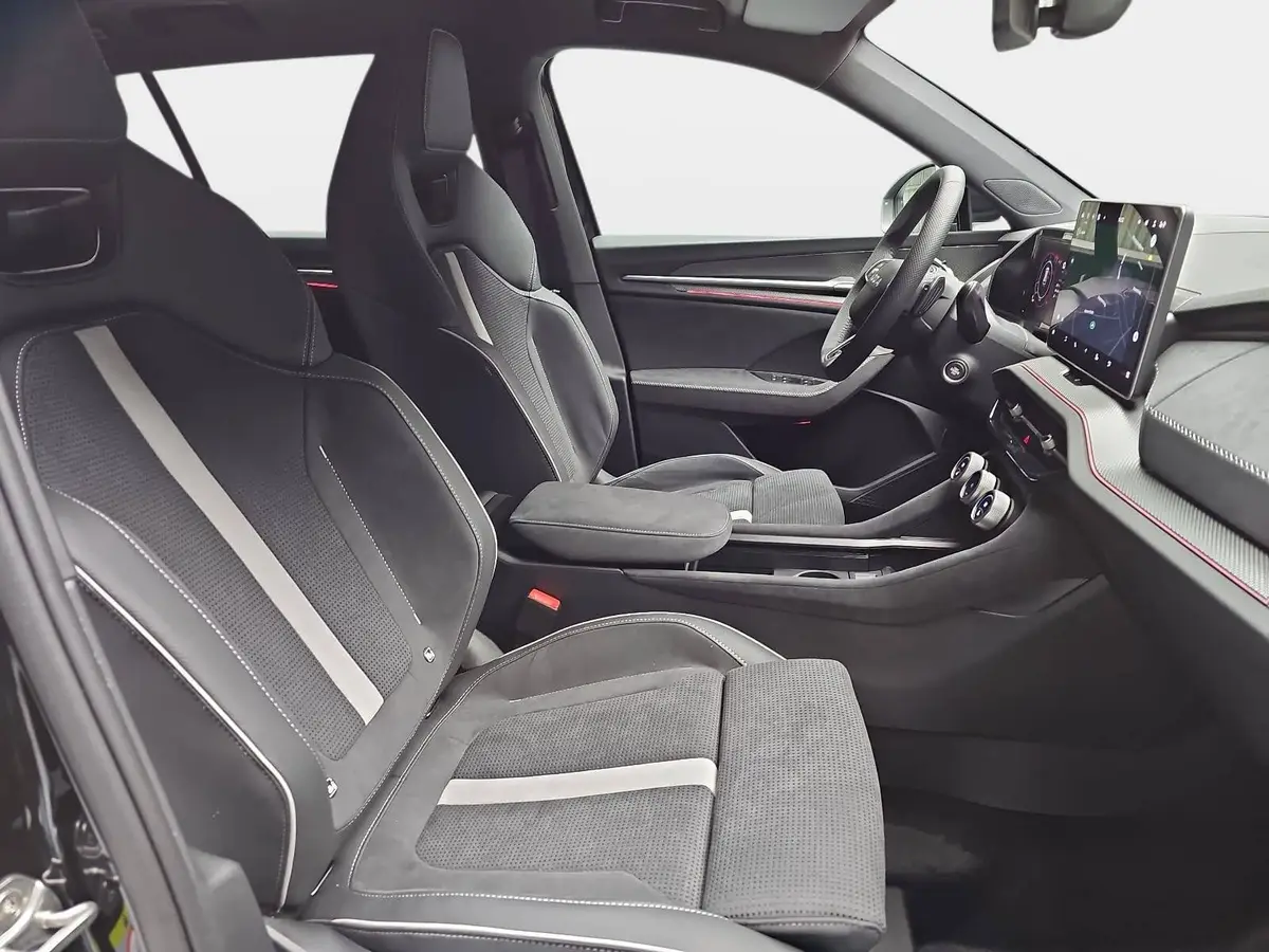 SKODA KODIAQ 1.5 TSI DSG SPORTLINE NAVI LED ACC WINTER 7-S KAME