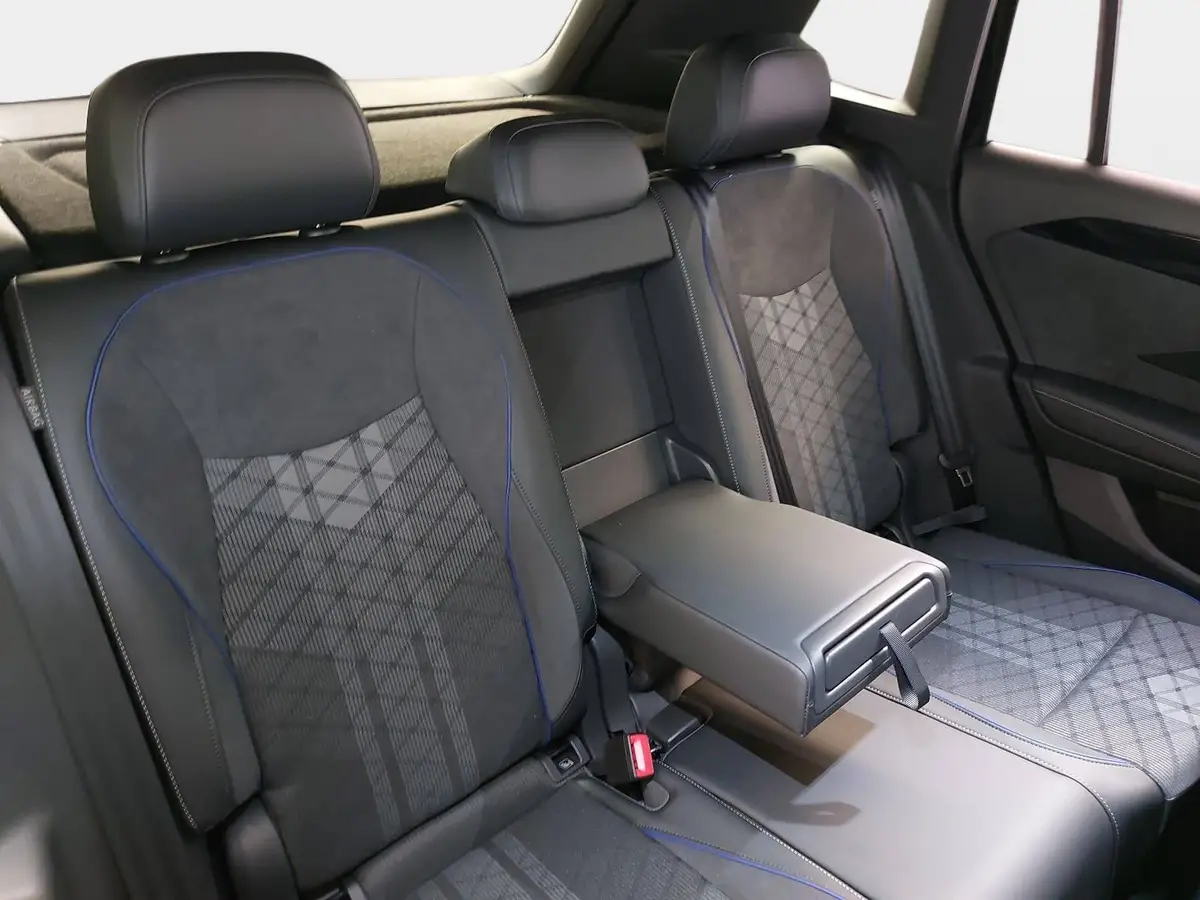VW TIGUAN 2.0 TDI DSG R-LINE NAVI LED PANO