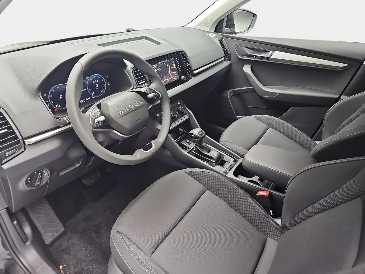 SKODA KAROQ 1.5 TSI DSG DRIVE NAVI LED AHK LM