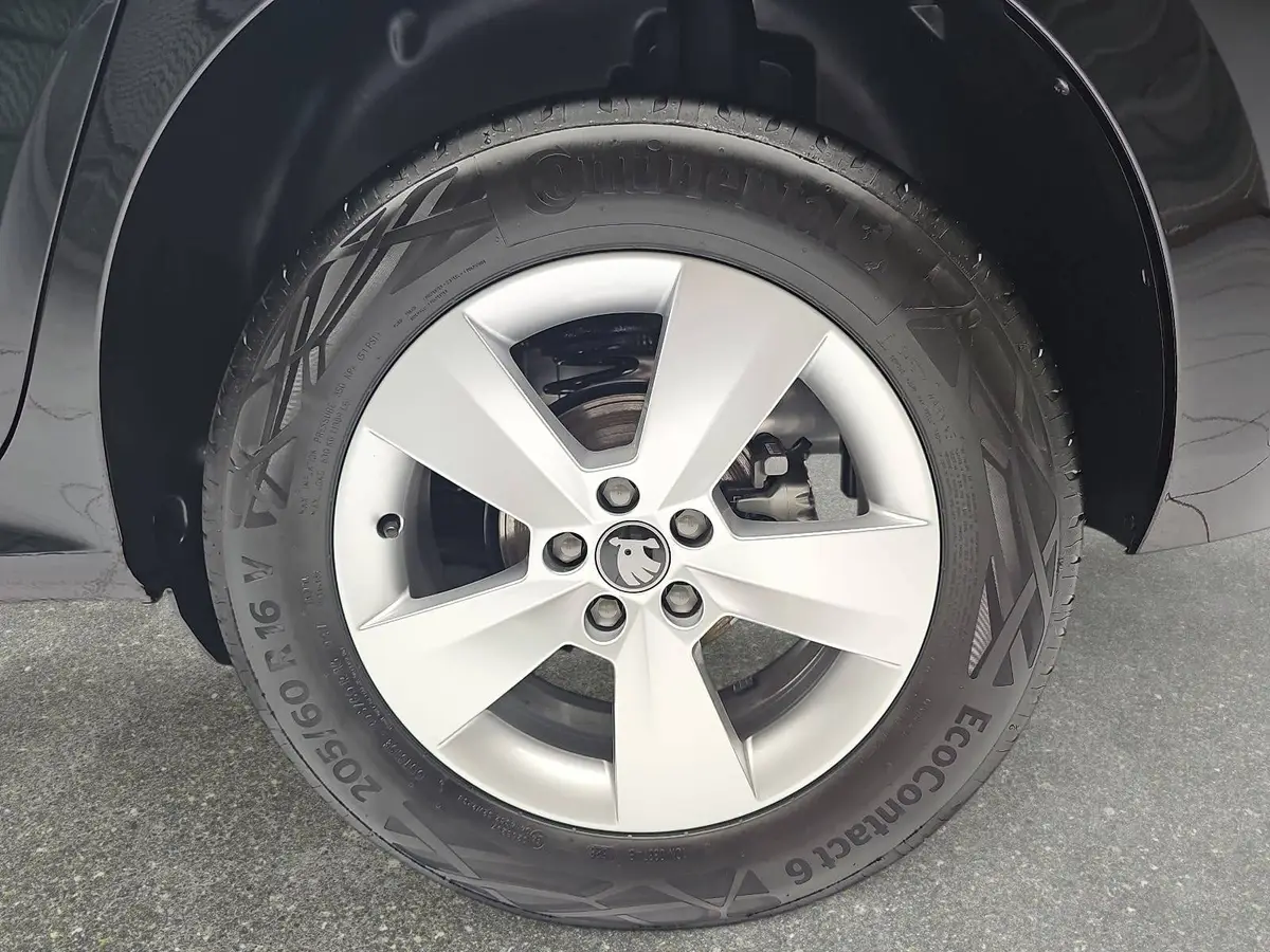 SKODA KAMIQ 1.0 TSI DSG CLASSIC LED KAMERA LM