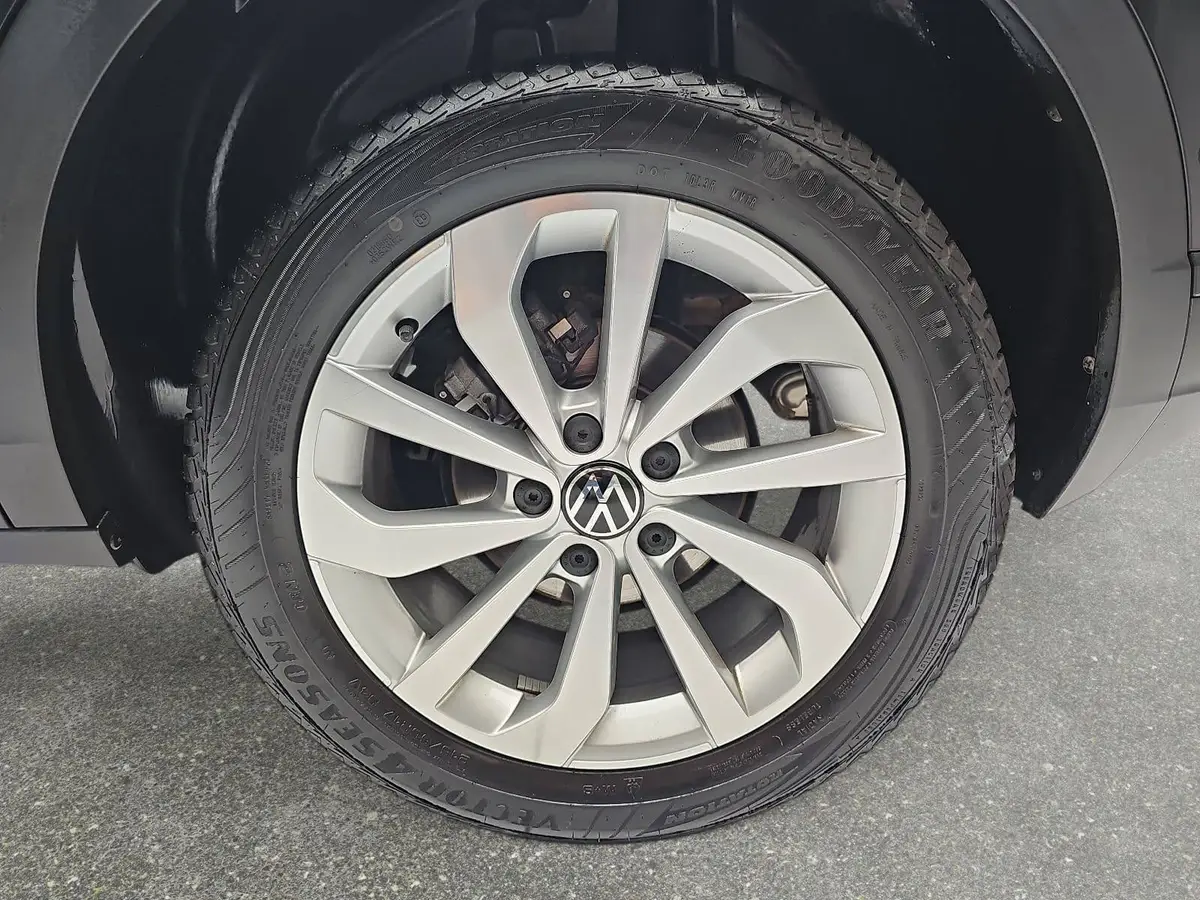 VW T-ROC 1.0 TSI LIFE NAVI LED ACC KAMERA LM17