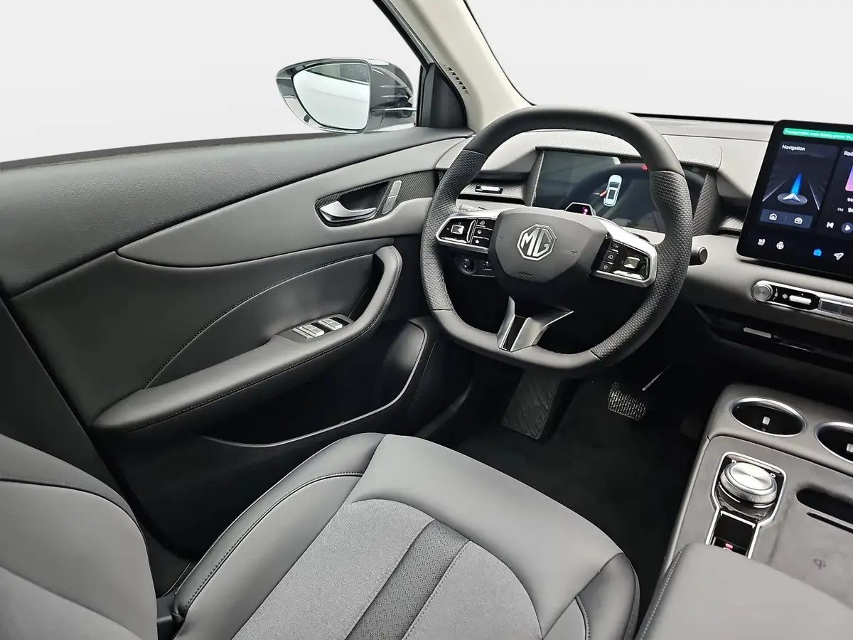 MG S5 EV 64 KWH MY25 LUXURY