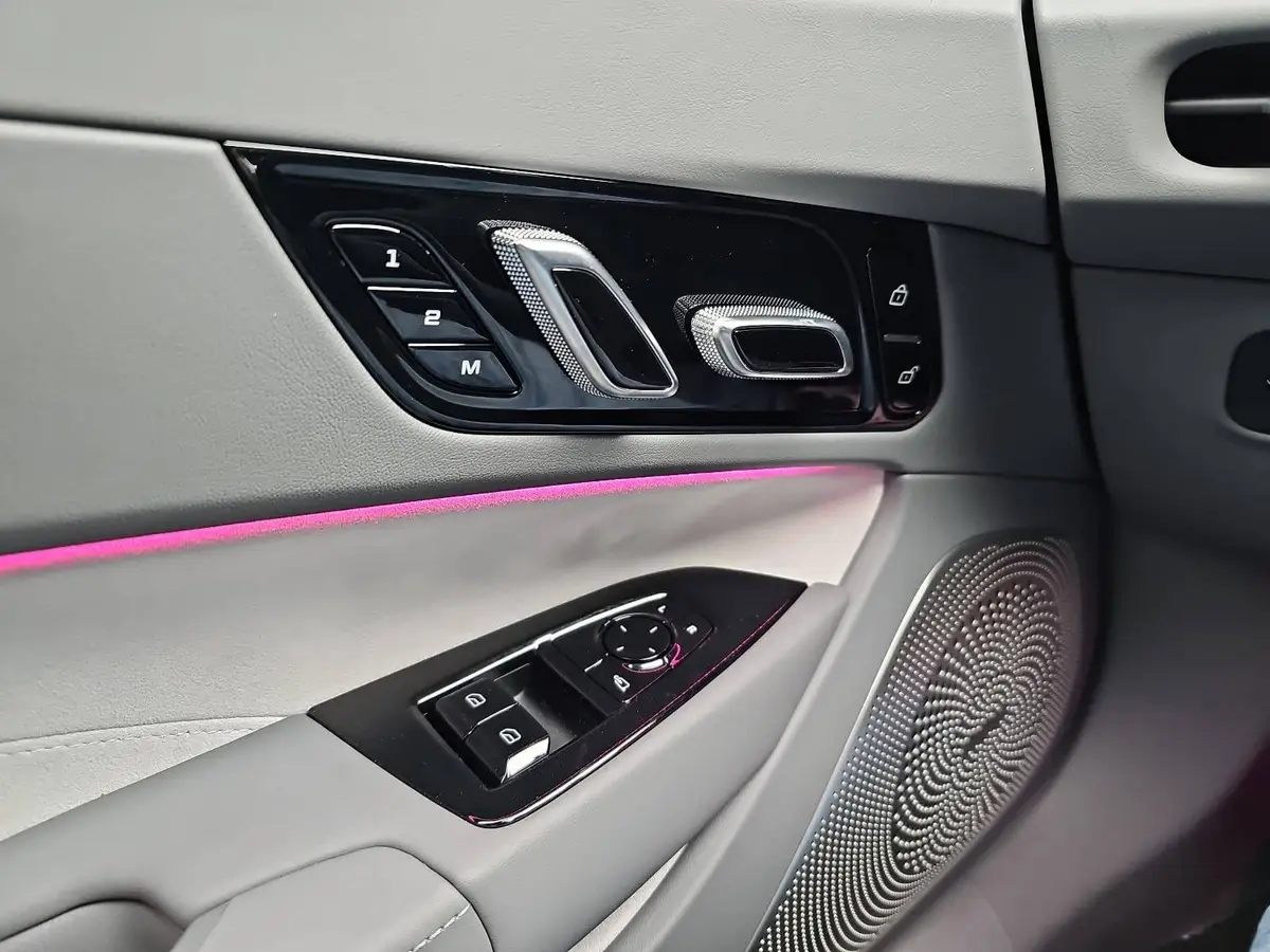 MG CYBERSTER EV 77 KWH XPOWER