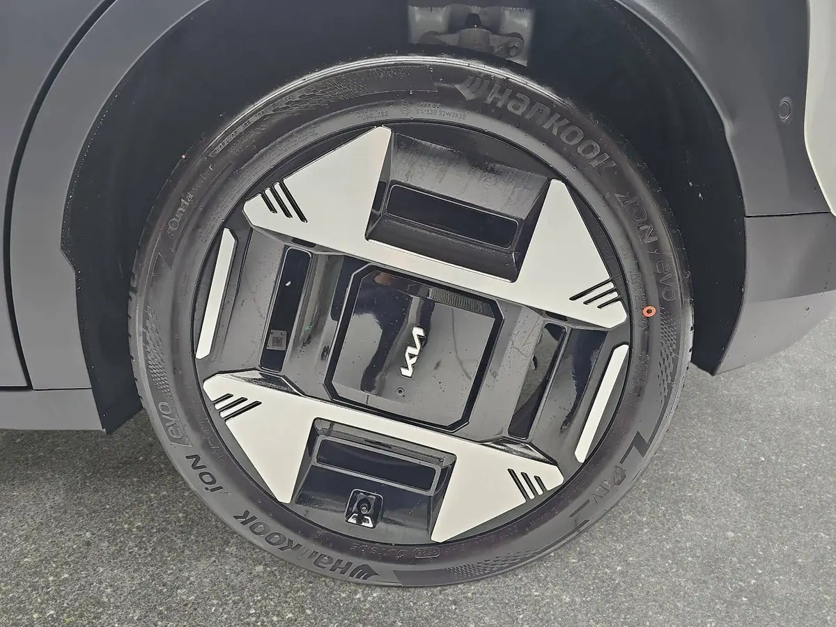 KIA EV3 81.4 KWH EARTH MJ26 WINTER BUSIN. UPGRADE DRIVEWISE-PARK DESIGN SOUND