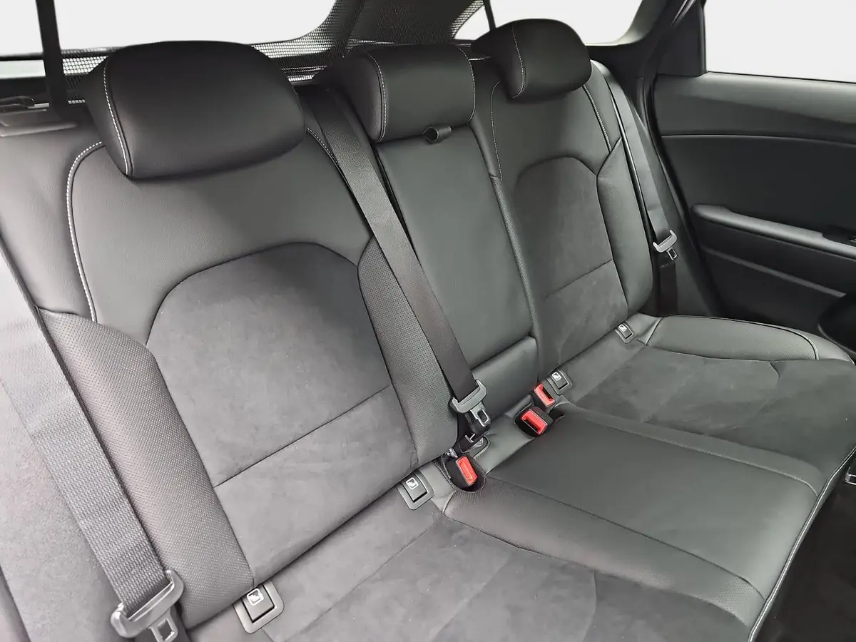 KIA CEED SW 1.5 T-GDI DCT7 GT-LINE TECHNOLOGIE LEDER GLASDACH PERFORMANCE