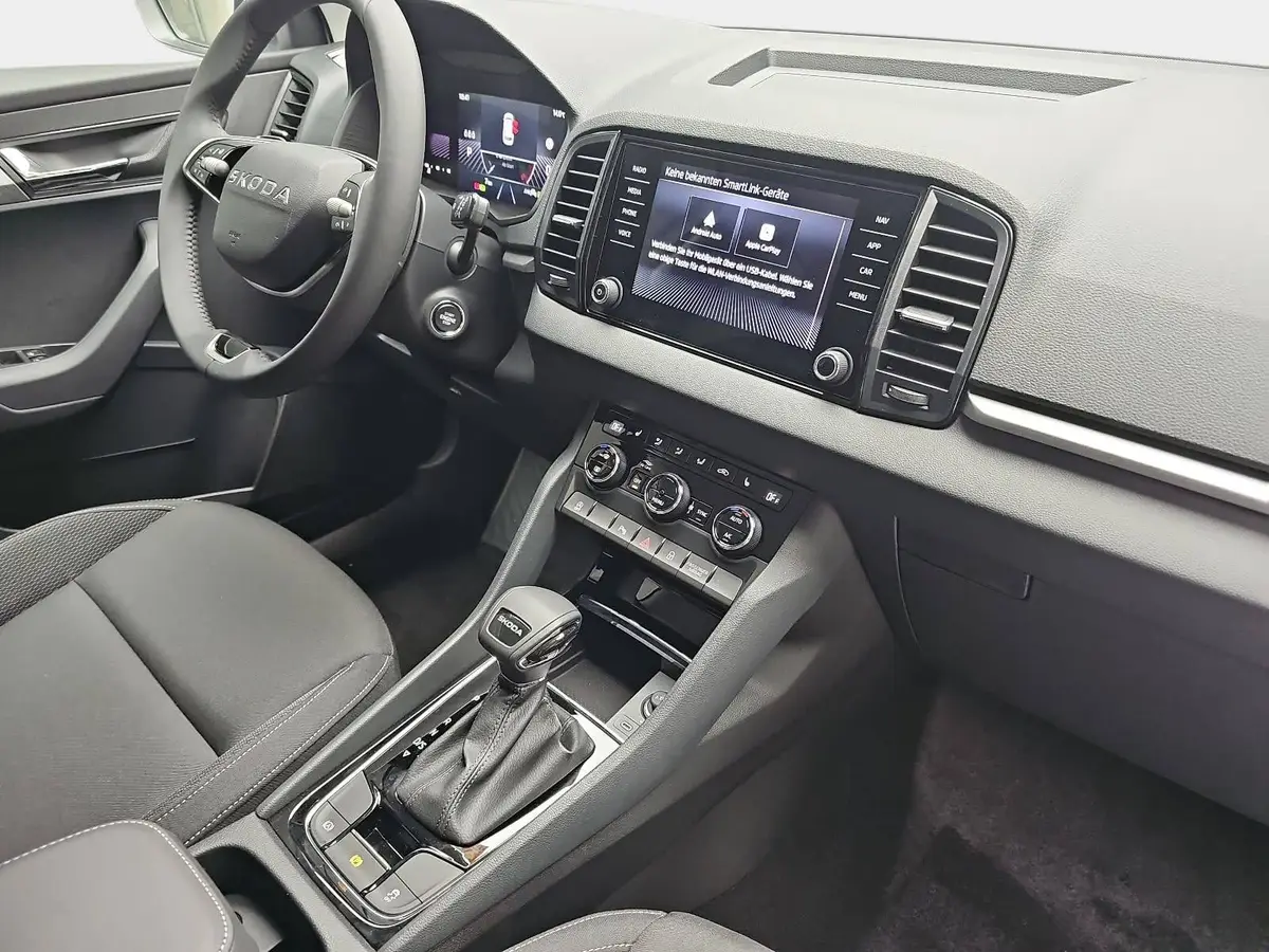 SKODA KAROQ 2.0 TDI DSG SELECTION LED AHK KAMERA