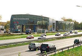 Neubau Autohaus Brüggemann Rostock 2004
