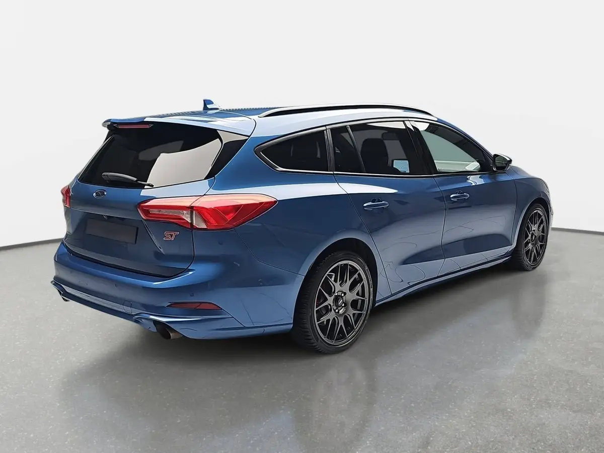 FORD FOCUS ST 2.3 EB TURNIER NAVI LED P-ASSIST