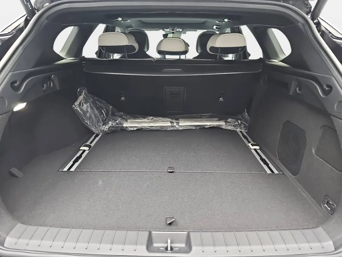 KIA K4 SW 1.6 T-GDI 180 PS DCT7 GT-LINE MJ26 DW-PARK-PRO SITZ SOUND DESIGN GLASDACH