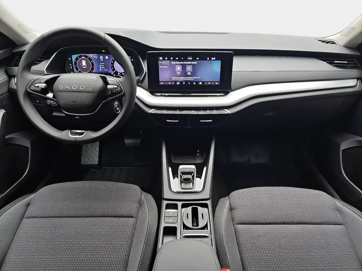 SKODA OCTAVIA COMBI 1.5 TSI DSG 130 JAHRE KLIMAAUTO LED SMARTLINK KAME