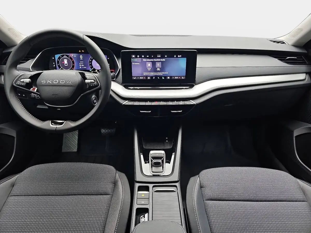 SKODA OCTAVIA COMBI 2.0 TDI DSG SELECTION AHK LM KAMERA