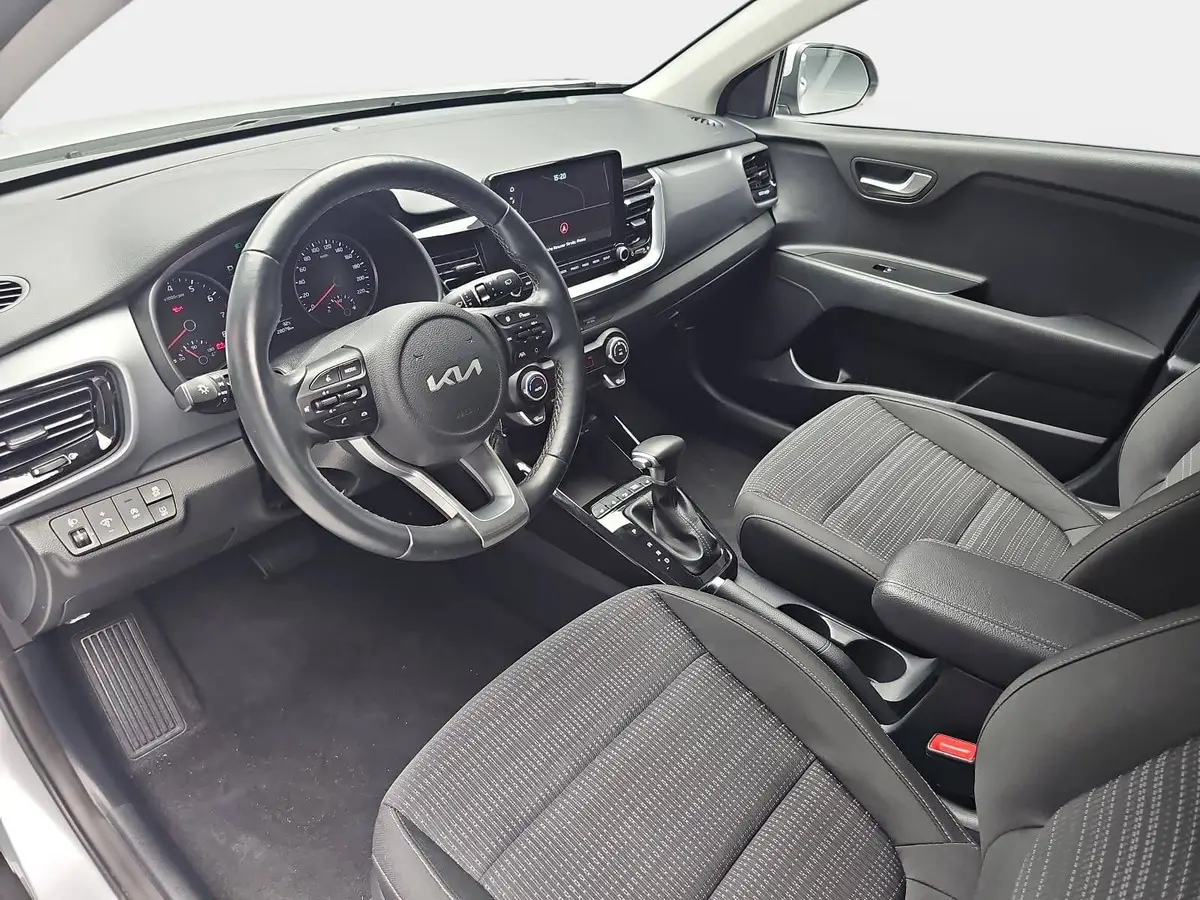 KIA STONIC 1.0 T-GDI DCT Navi Winter Kamera