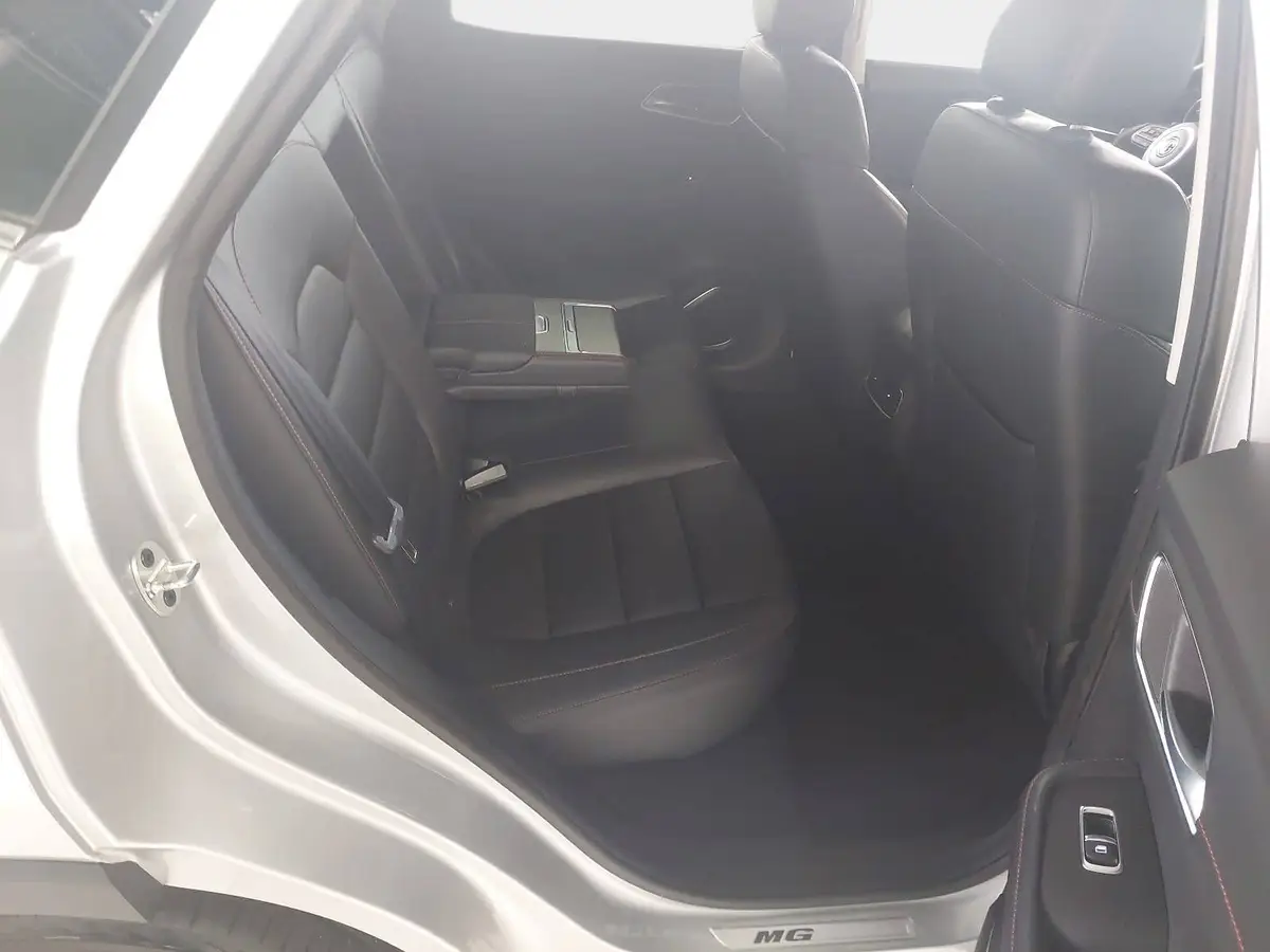 MG HS 1,5 COMFORT AUTOMATIK AHK 8FACH BEREIFT