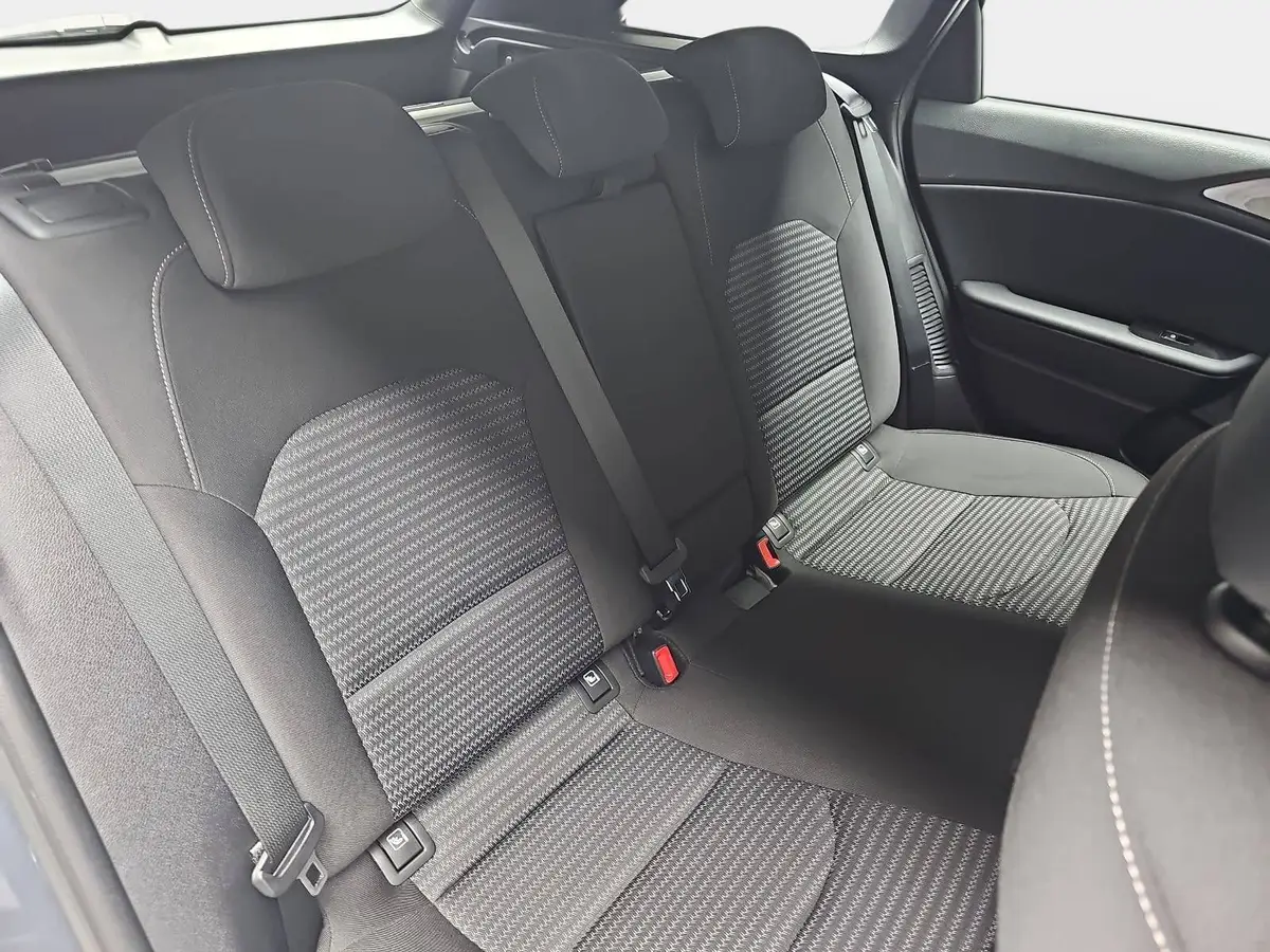 KIA CEED SW 1.6 GDI PLUG-IN-HYBRID VISION KOMFORT NAVI