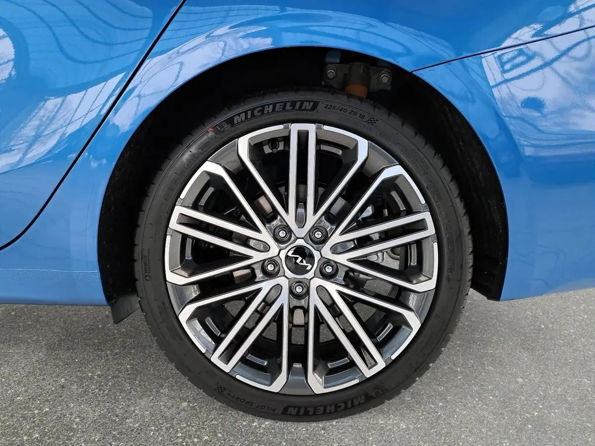 KIA CEED SW 1.5 T-GDI DCT7 GT-LINE TECHNOLOGIE PERFORMANCE