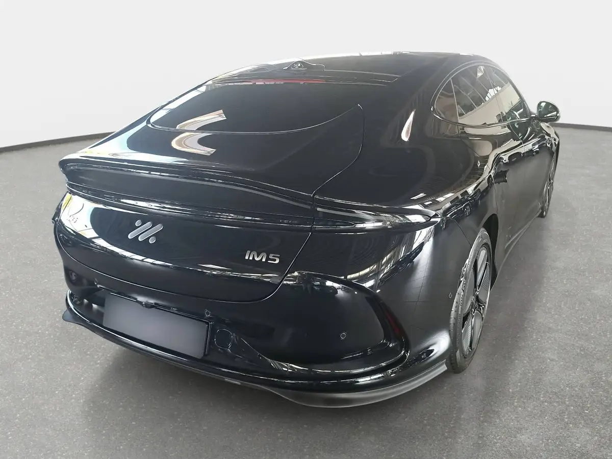 MG ANDERE EV 100 KWH MY26 PREMIUM